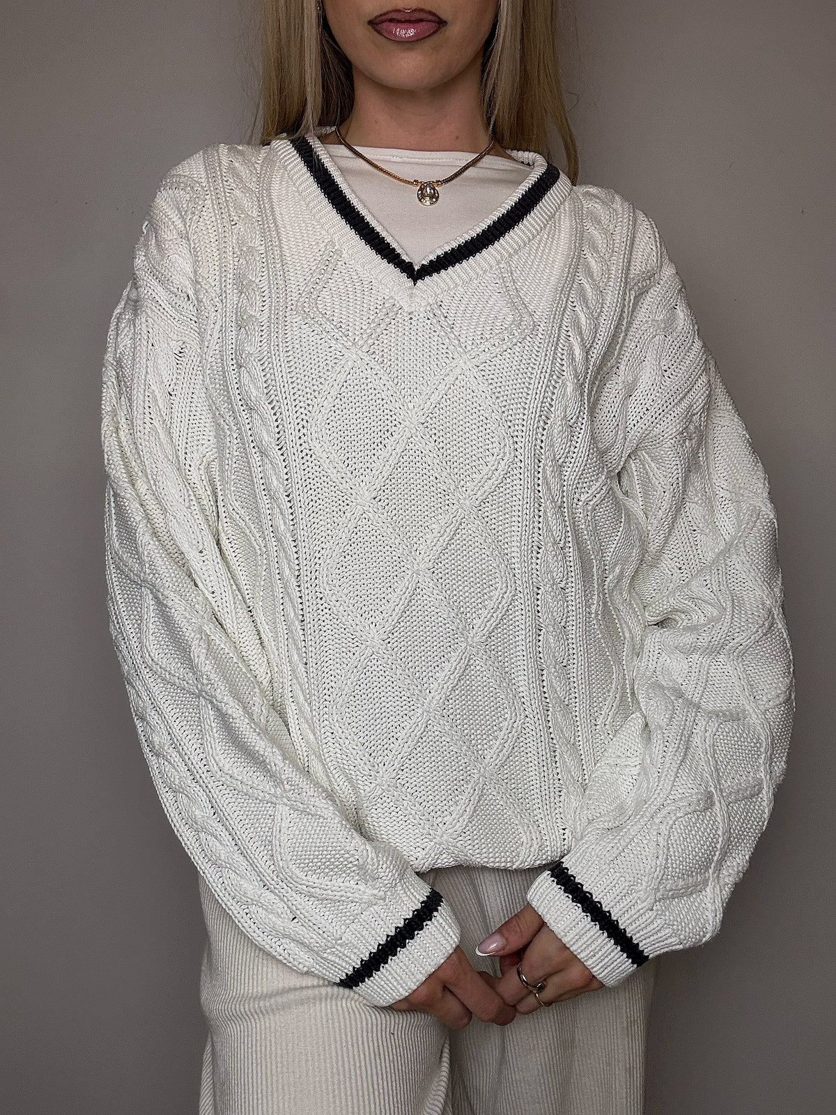 Vintage beige cricket sweater M