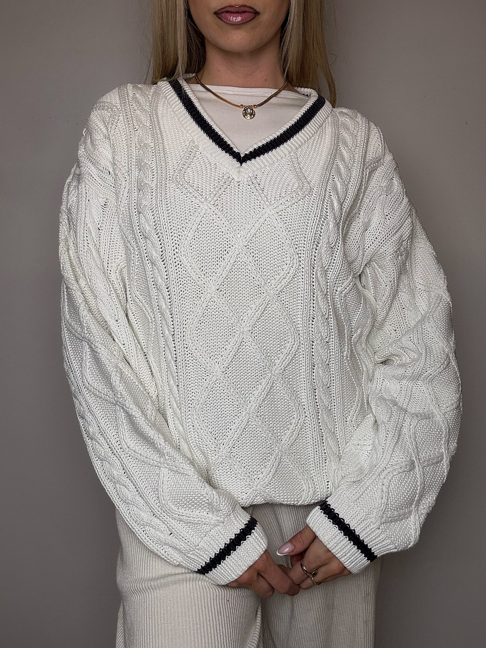 Vintage beige cricket sweater M