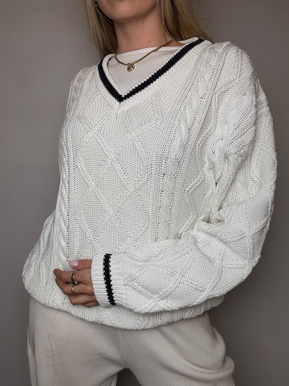 Vintage beige cricket sweater M