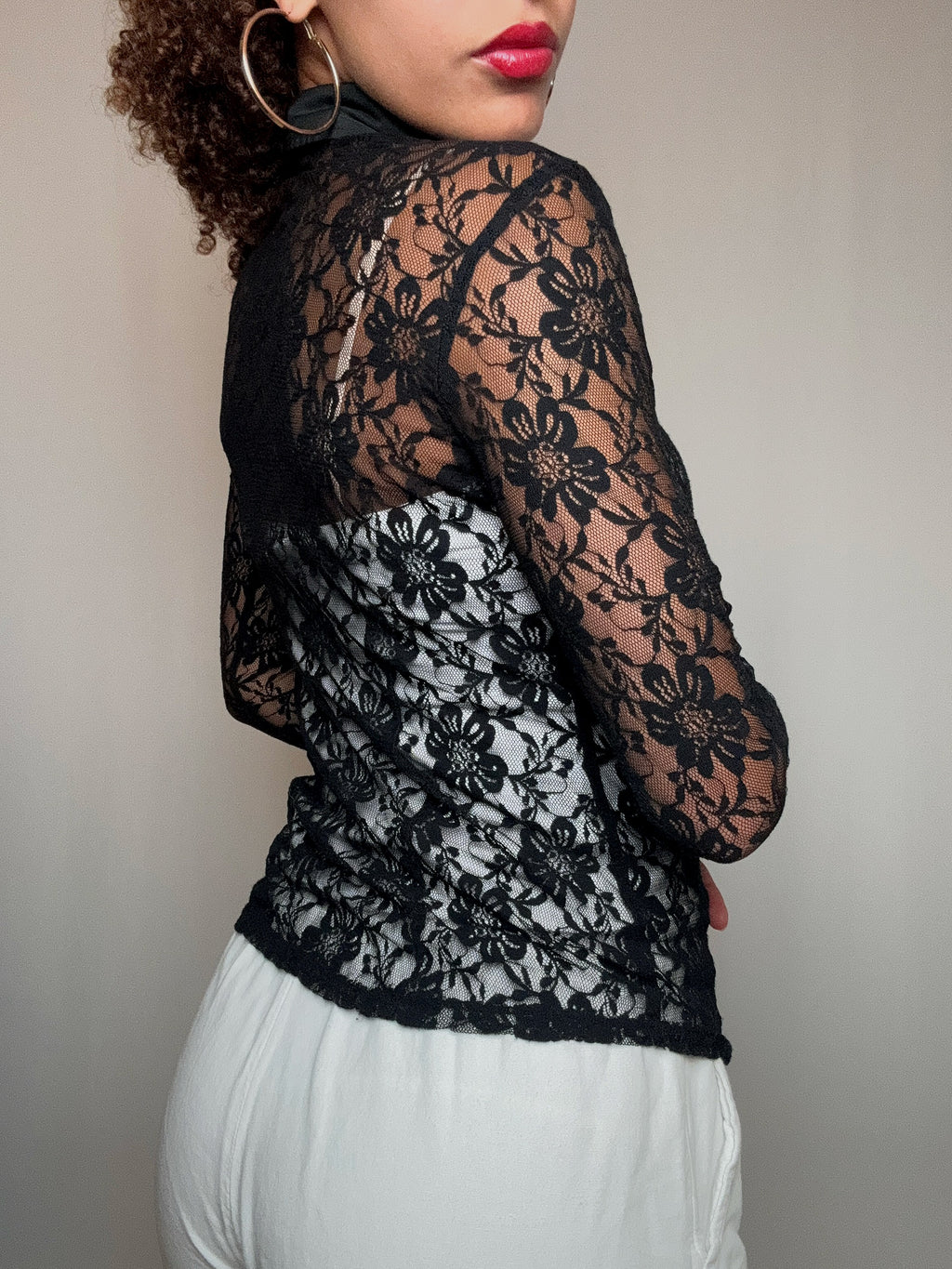 Chemisier en dentelle noire S vintage