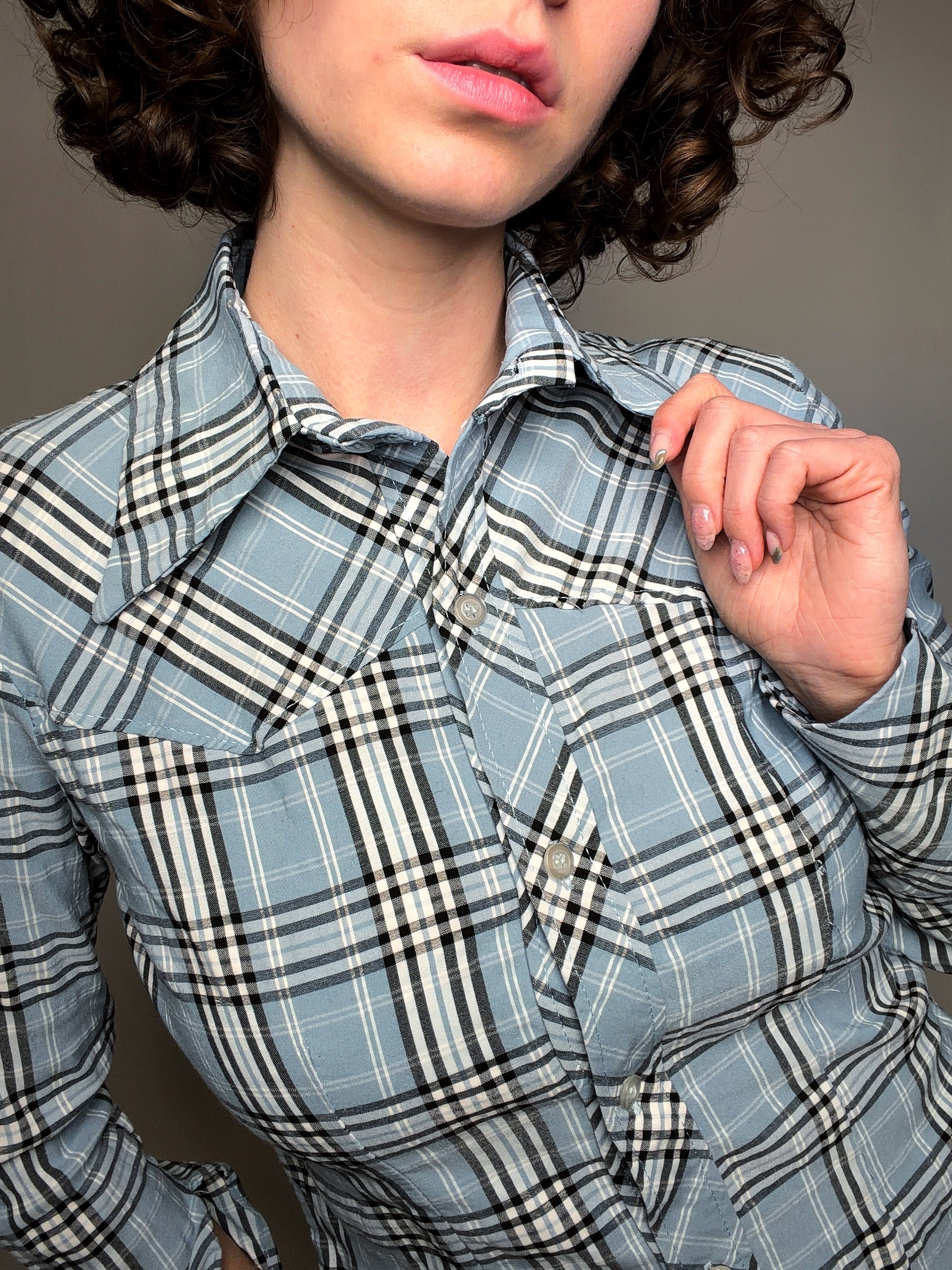 Chemise ajustée bleu à carreaux M/L vintage