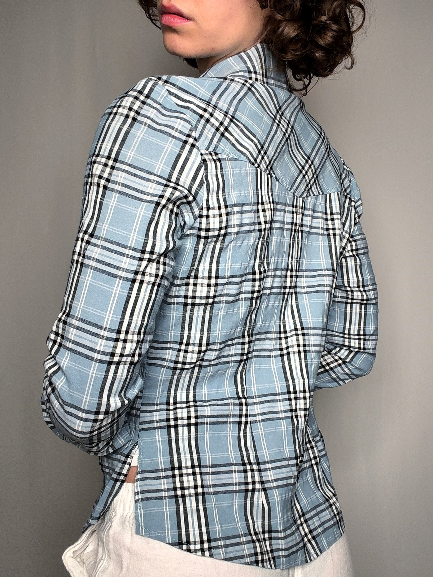 Chemise ajustée bleu à carreaux M/L vintage