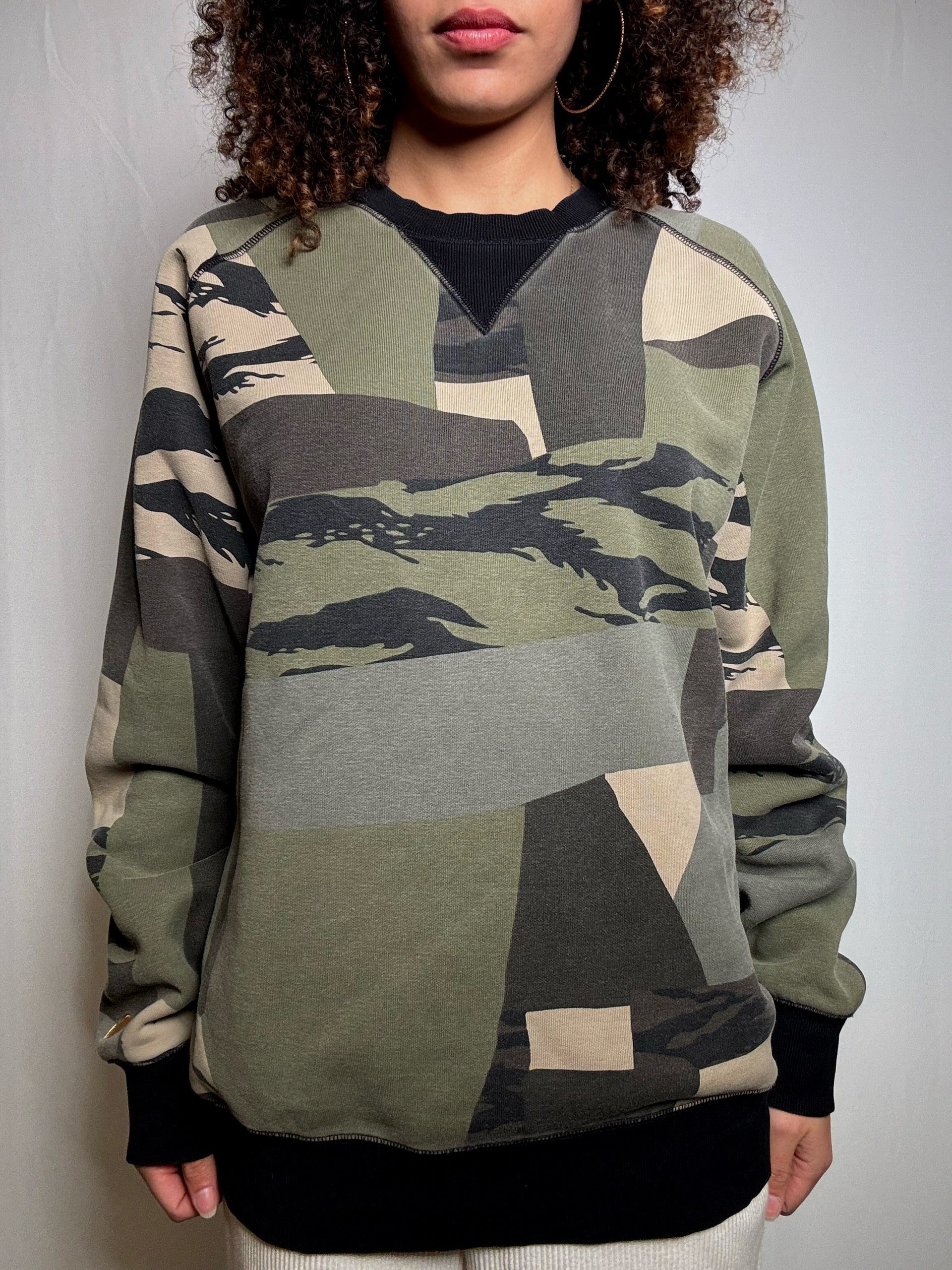 Sweat camouflage Carhartt L vintage