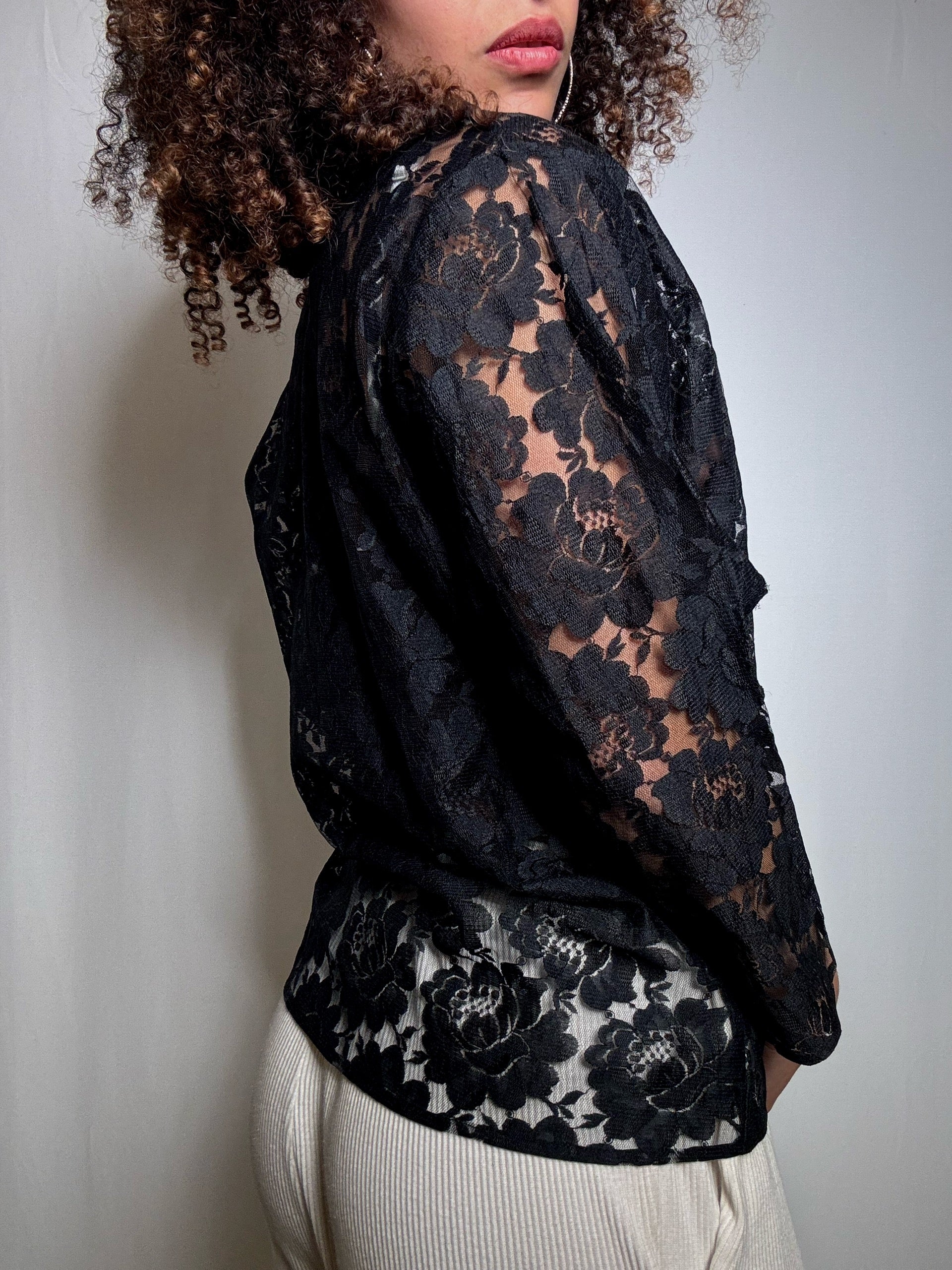 Top en dentelle noire L vintage