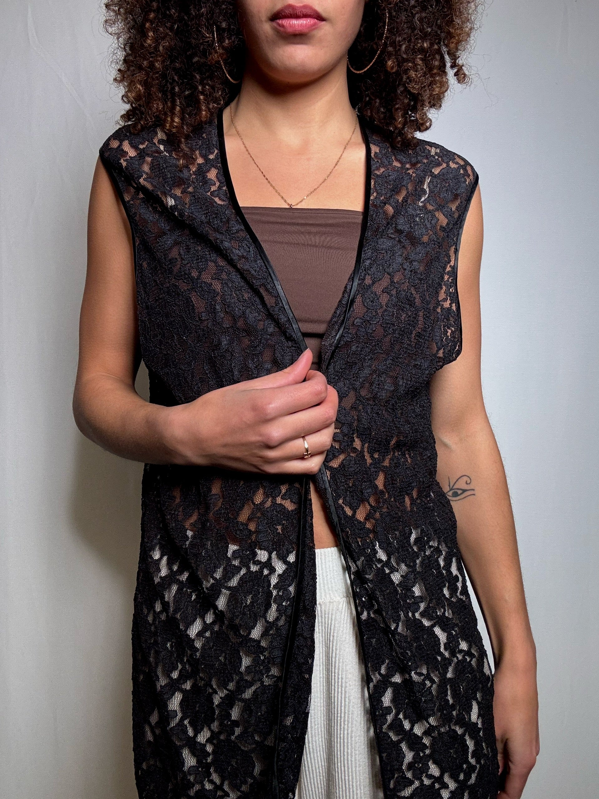 Top en dentelle noire L vintage