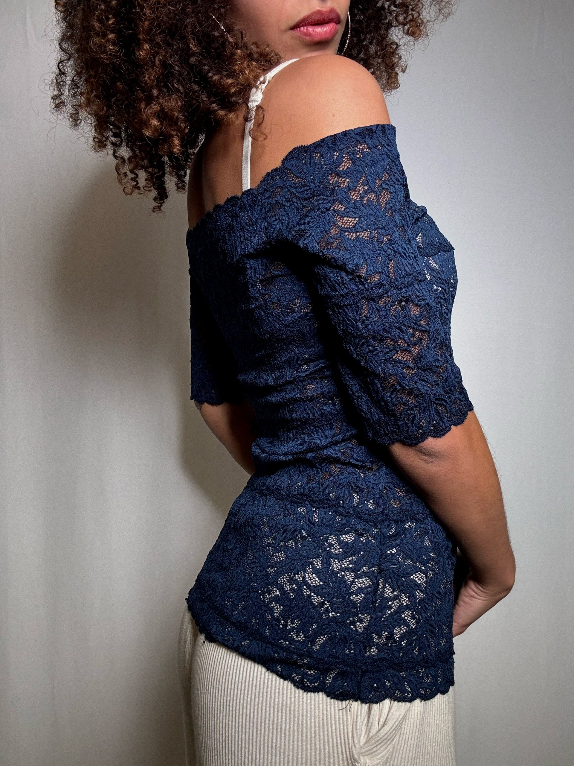 Top en dentelle marine S vintage
