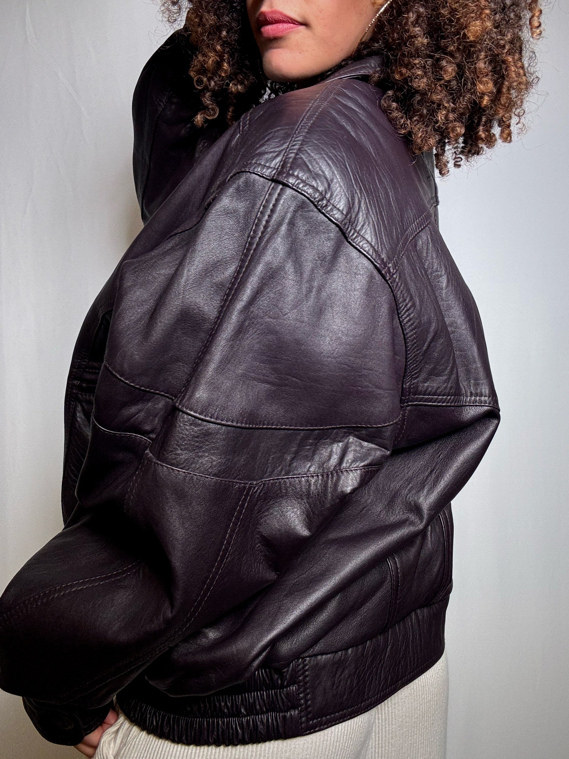 Vintage XL burgundy leather bomber jacket