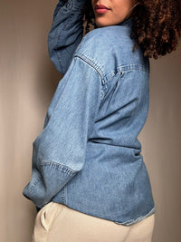 Denim shirt with vintage L details