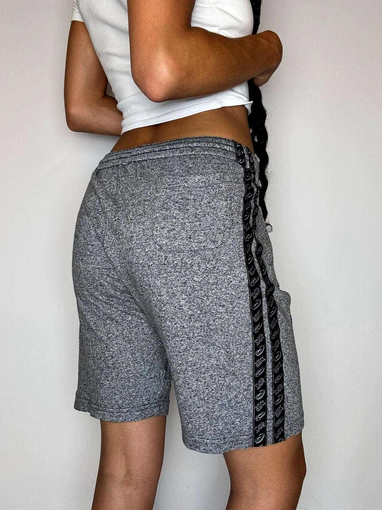 Short en molleton gris ASICS L vintage
