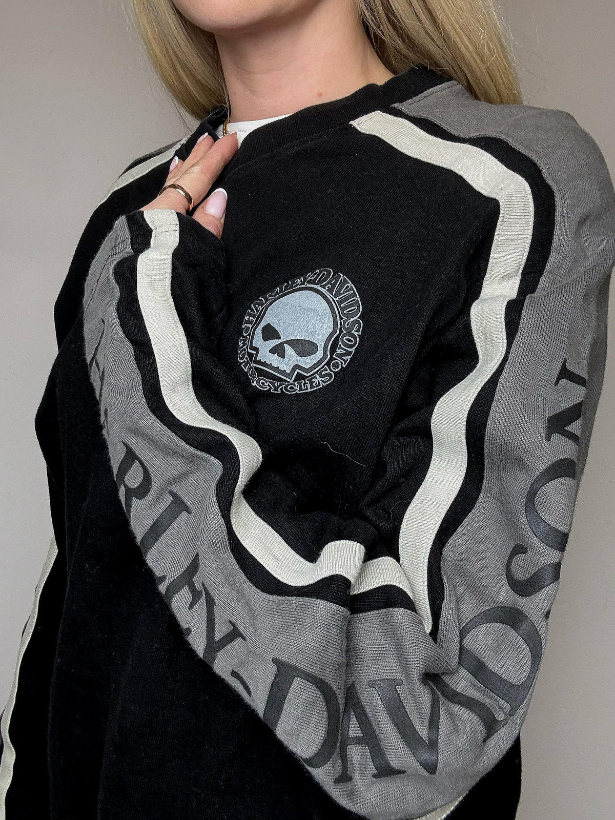 HARLEY DAVIDSON M vintage blue round neck sweatshirt