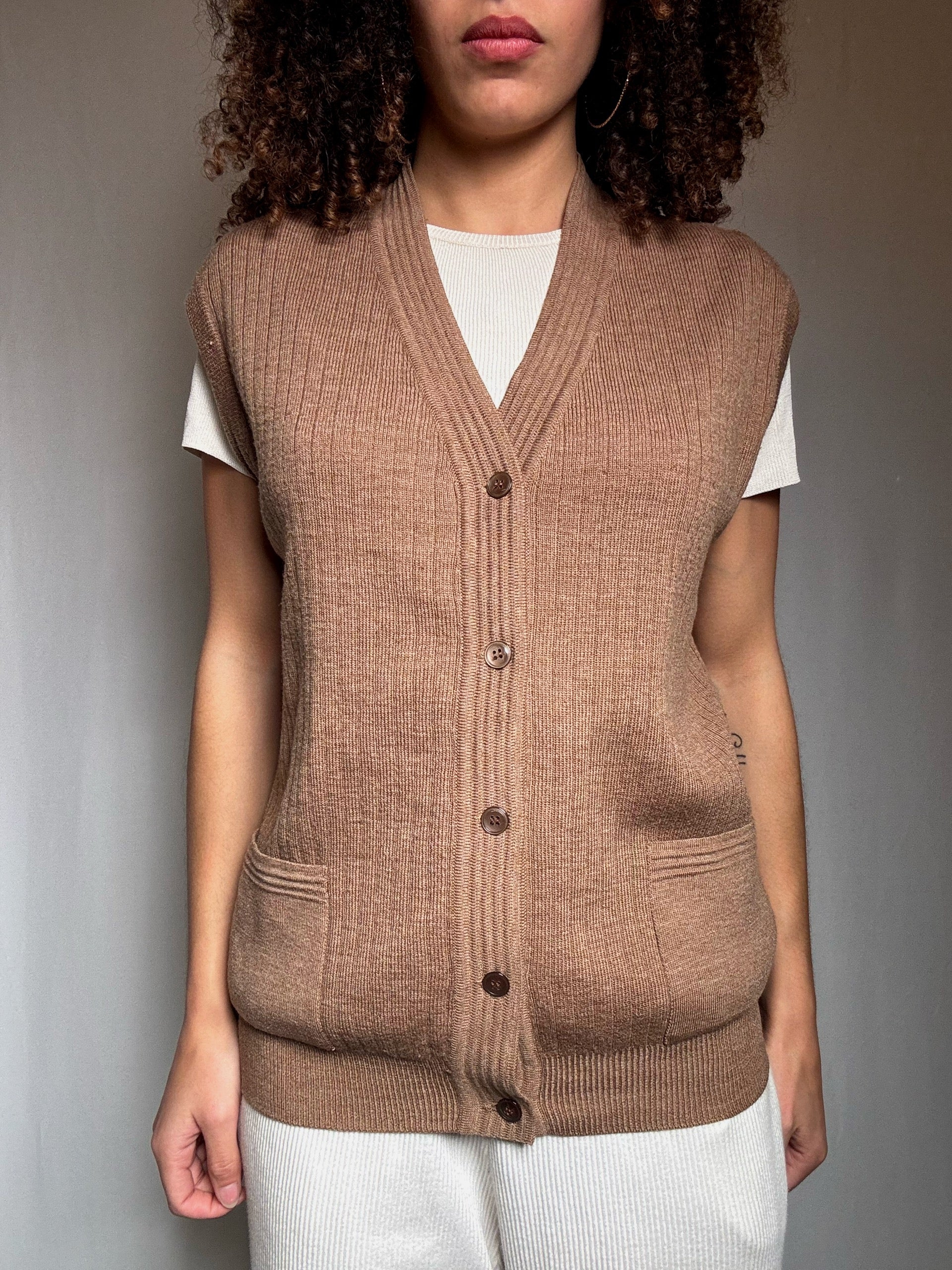 Vintage L camel knit cardigan