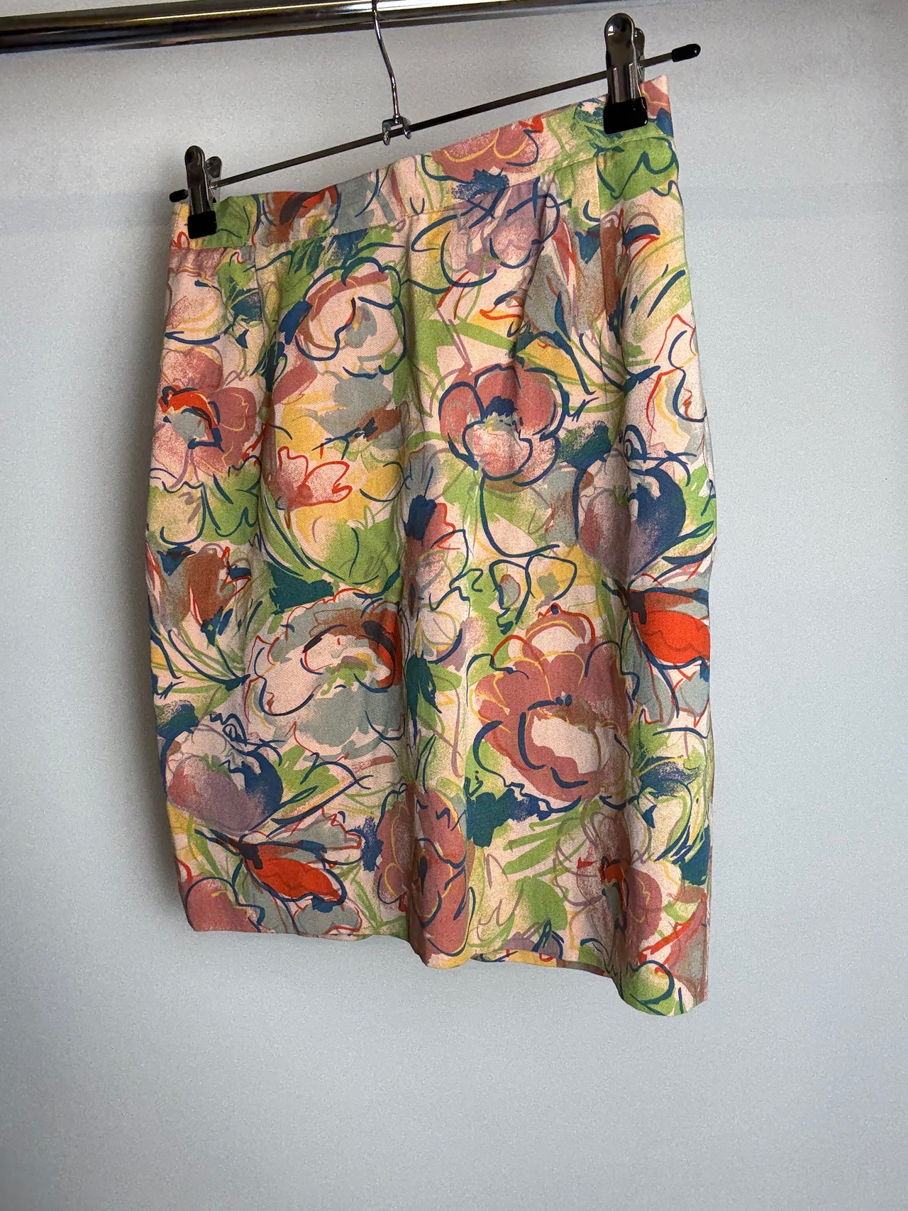 Jupe droite a fleurs S braderie