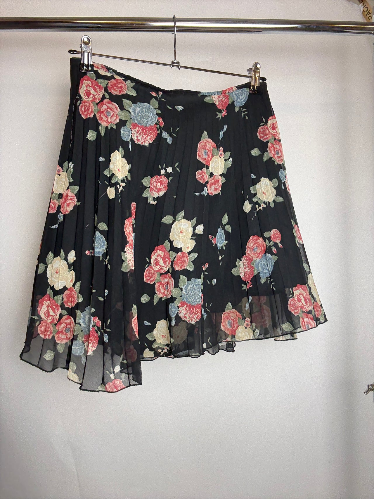 Jupe plissée à fleurs M braderie