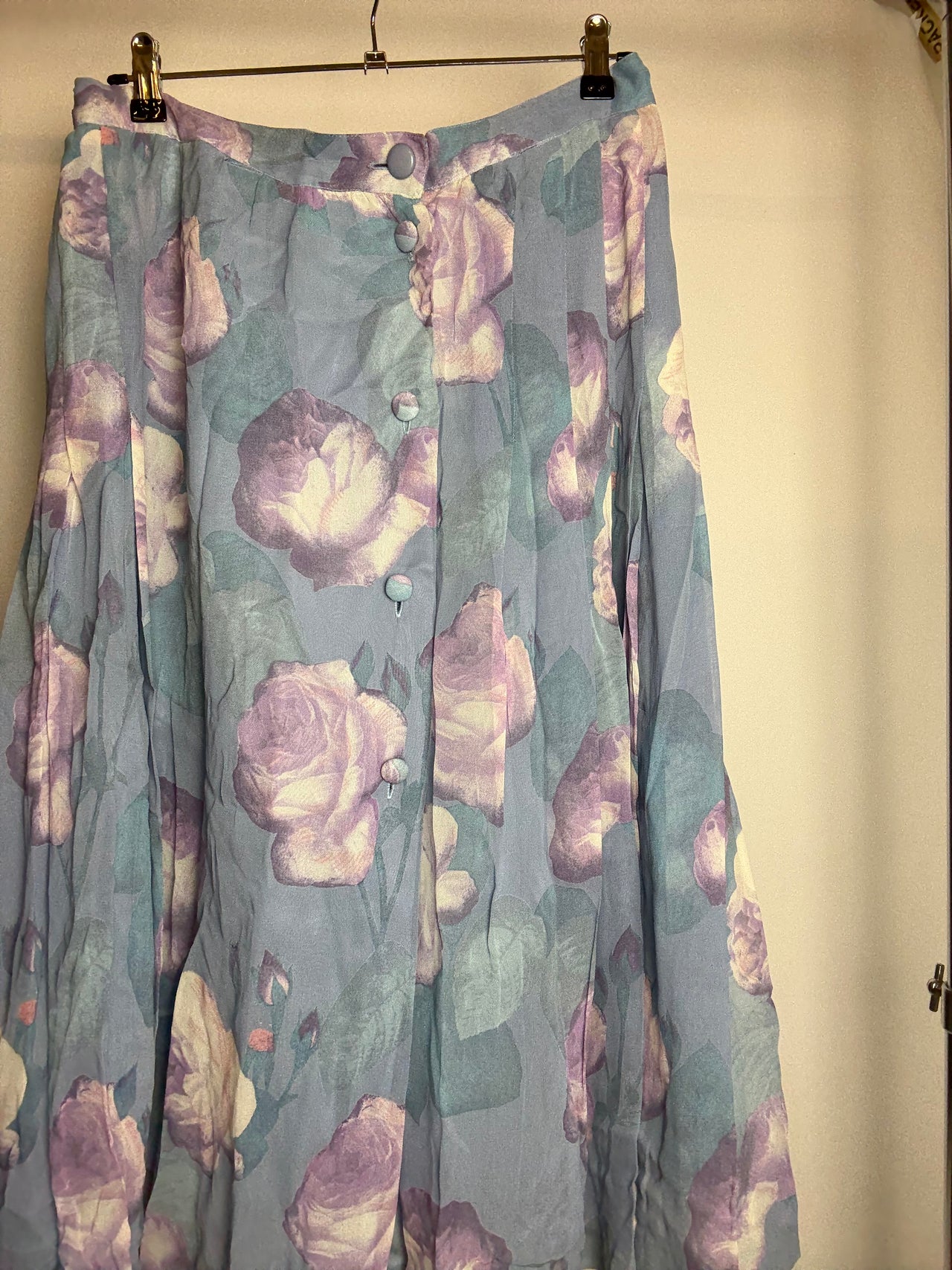 Jupe midi a fleurs M braderie