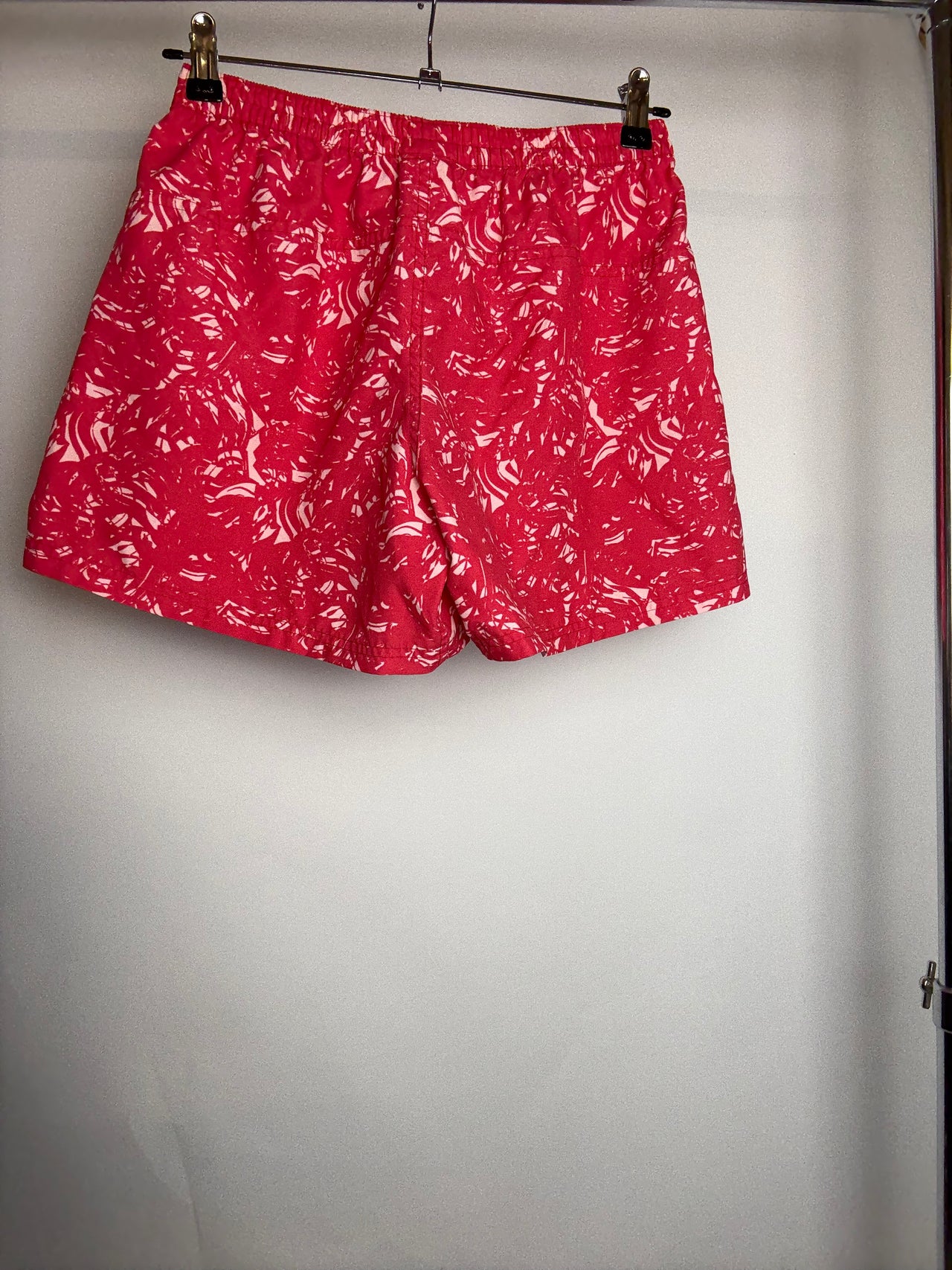 Short de sport rouge graphique S braderie