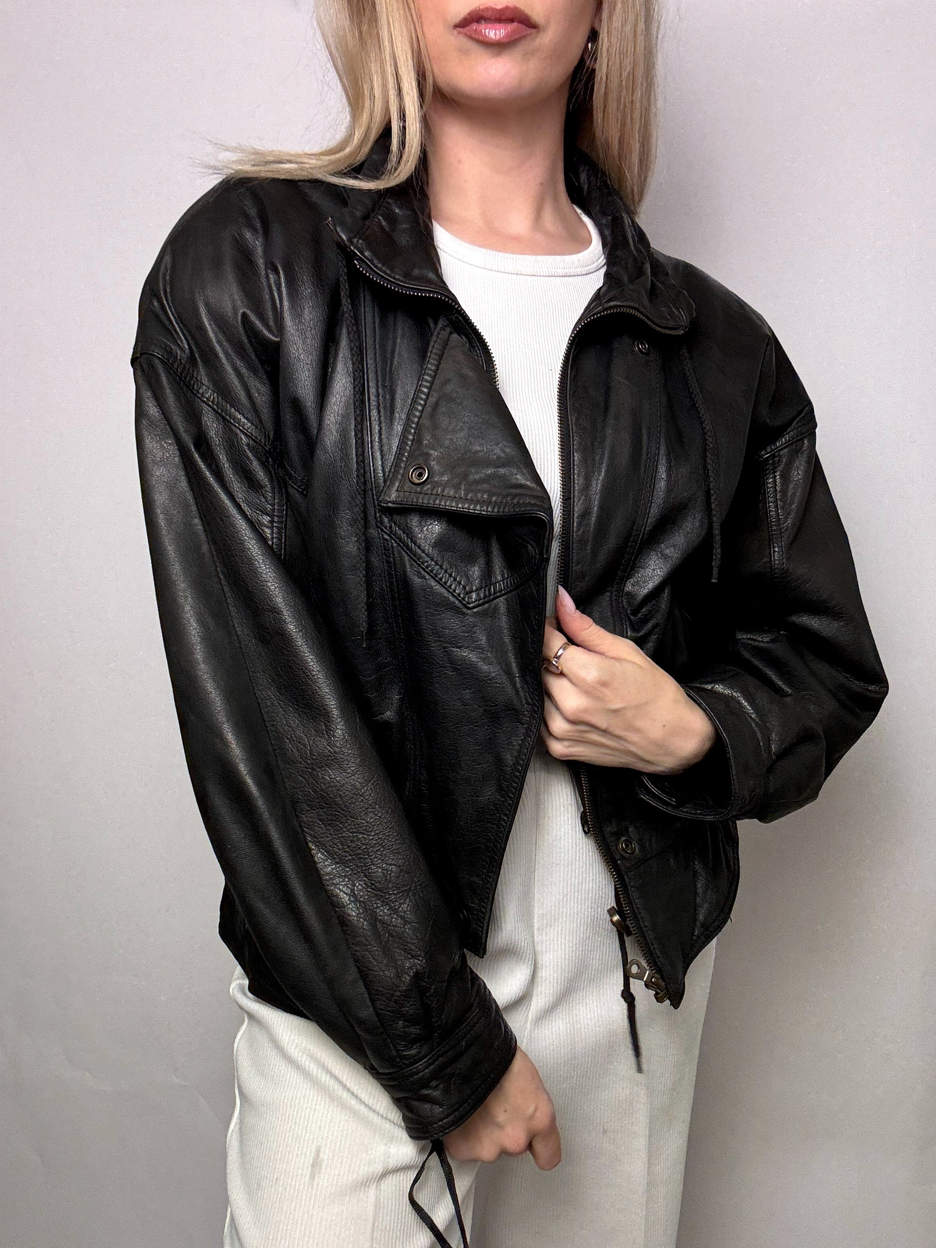Vintage M schwarze taillierte Lederjacke
