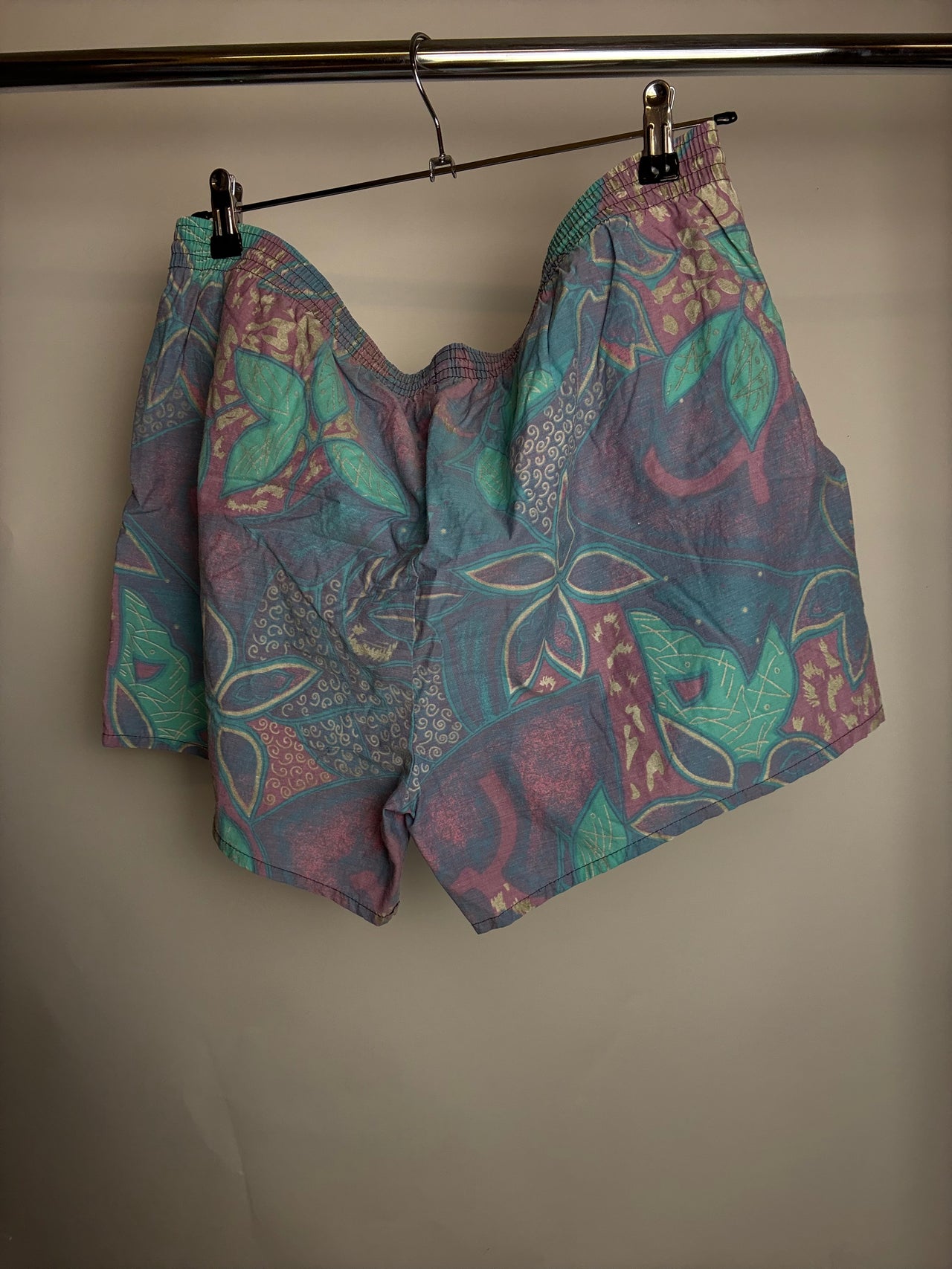Short graphique vintage XL braderie