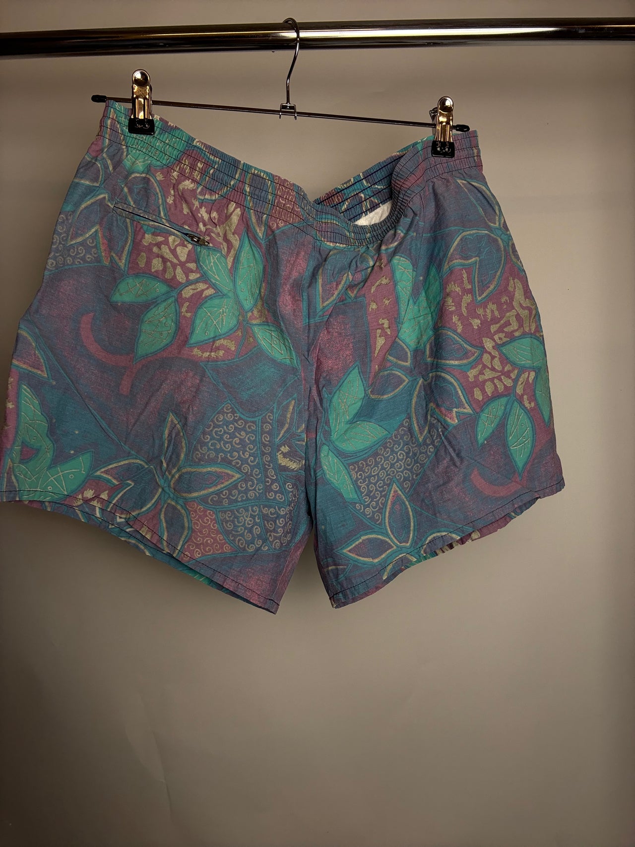 Short graphique vintage XL braderie