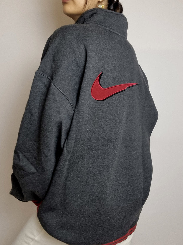 Pull vintage gris et rouge Nike XL premium