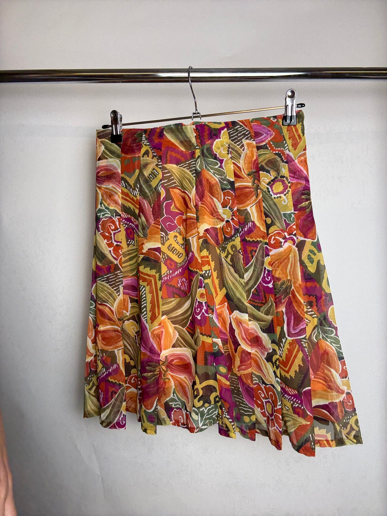 Jupe plissée a fleurs M/L braderie