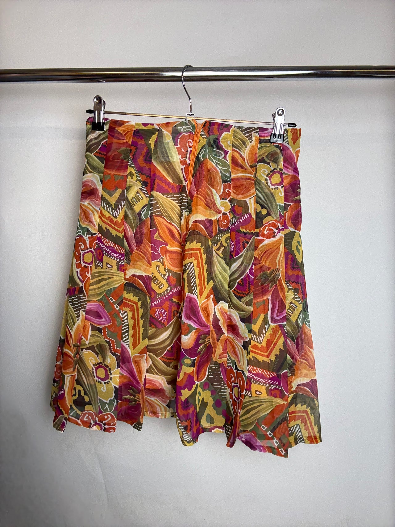 Jupe plissée a fleurs M/L braderie