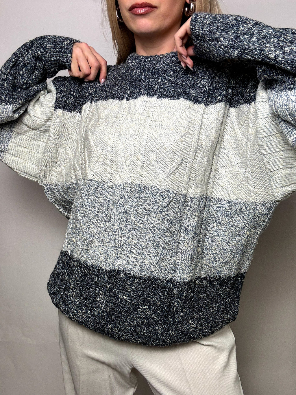 Vintage XL gray gradient braid crew neck sweater