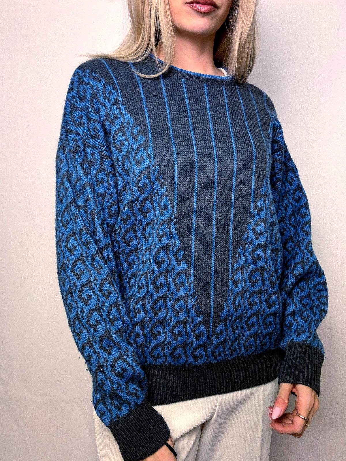 Vintage M/L blue and black flame two-tone sweater
