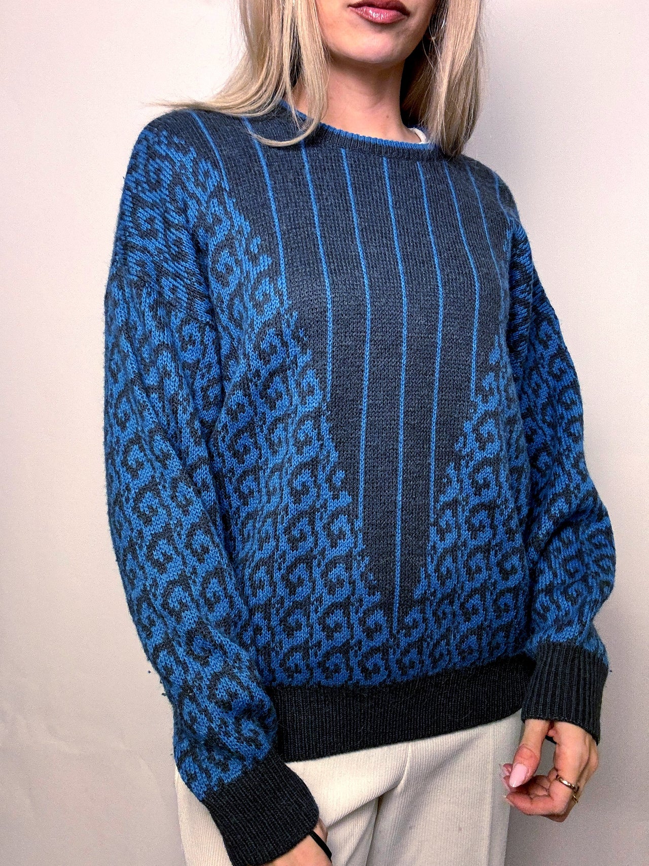 Pull bicolore à flammes bleu et noir M/L vintage