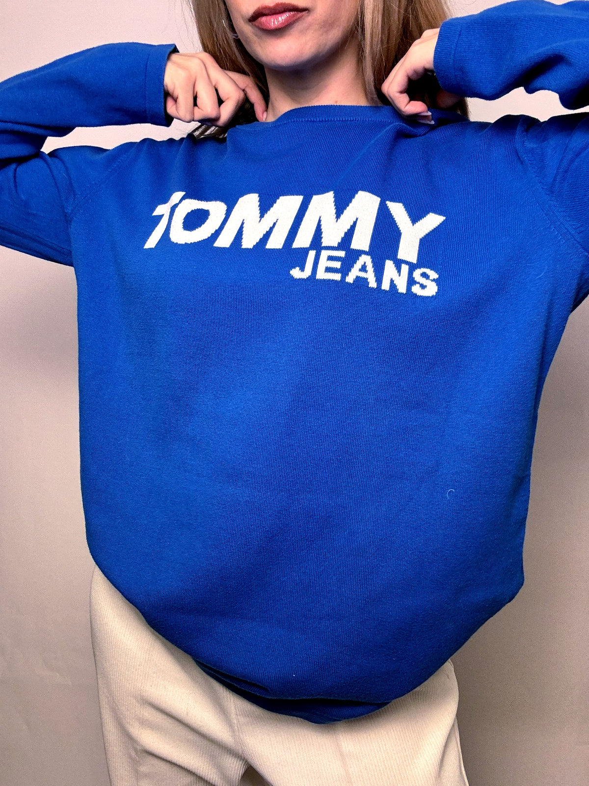 Vintage TOMMY HILFIGER L blue crew neck sweater