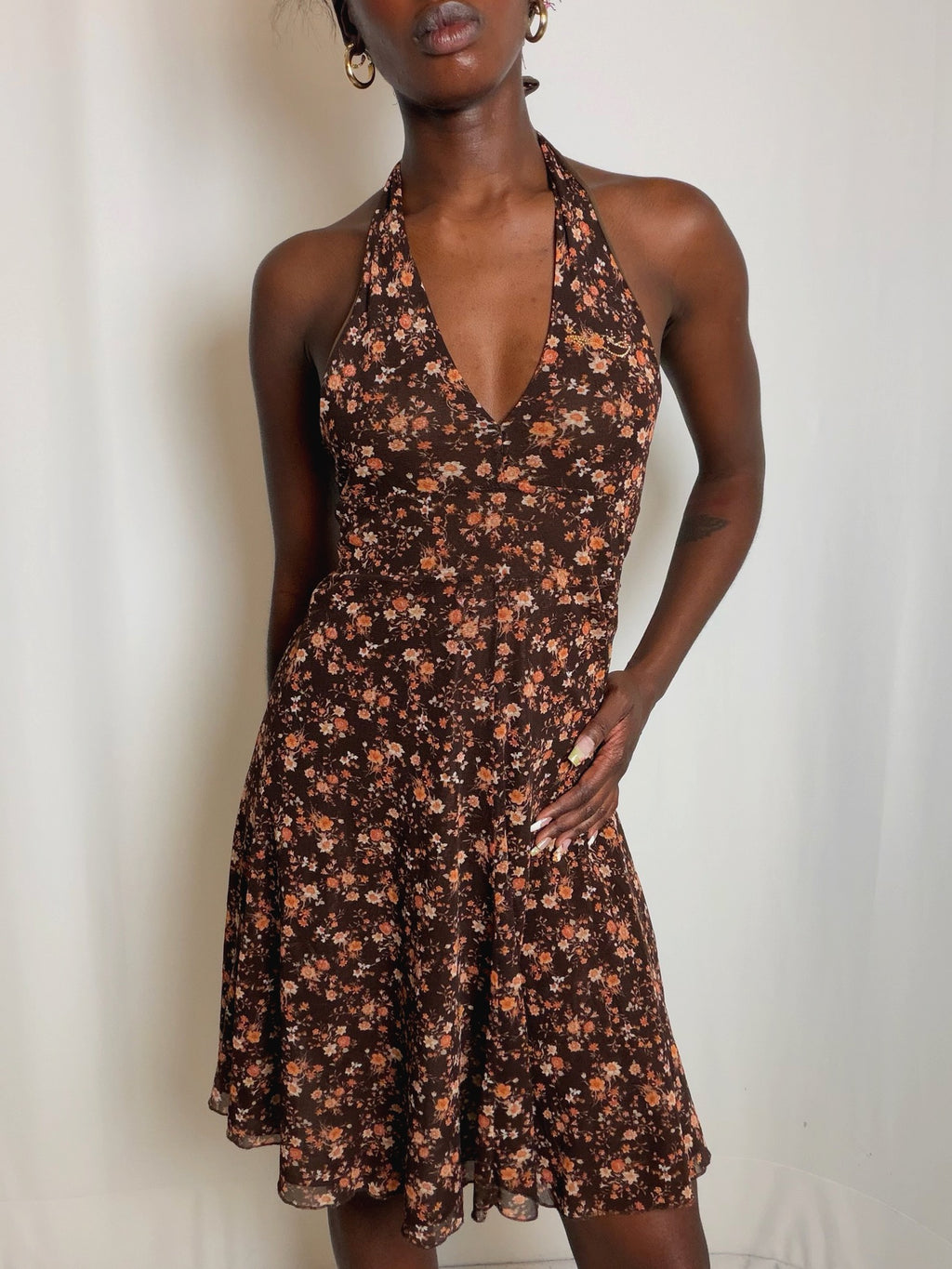 Robe en mesh courte à fleurs brune S vintage