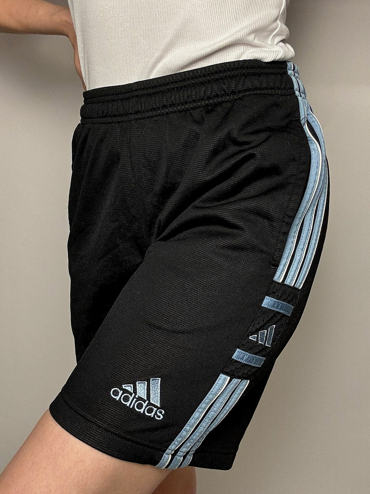 Vintage schwarze Adidas-Sportshorts, Größe L/XL