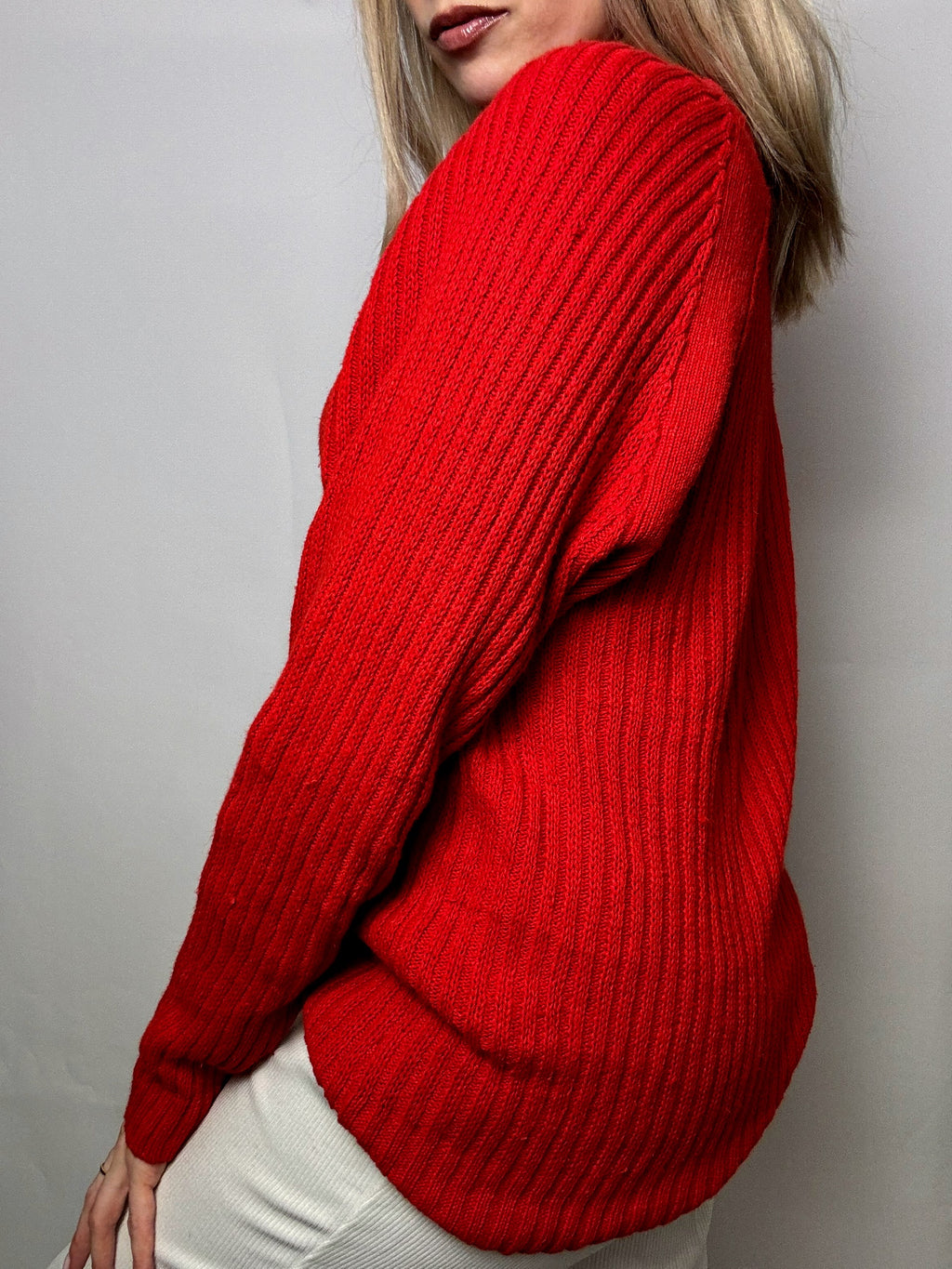 Red round neck sweater TOMMY HILFIGER S vintage