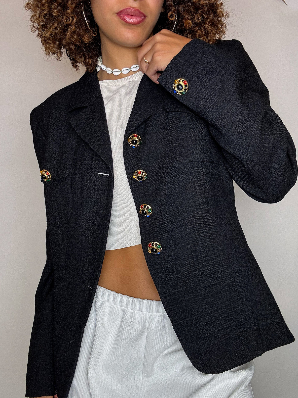 Black blazer with jeweled button M vintage