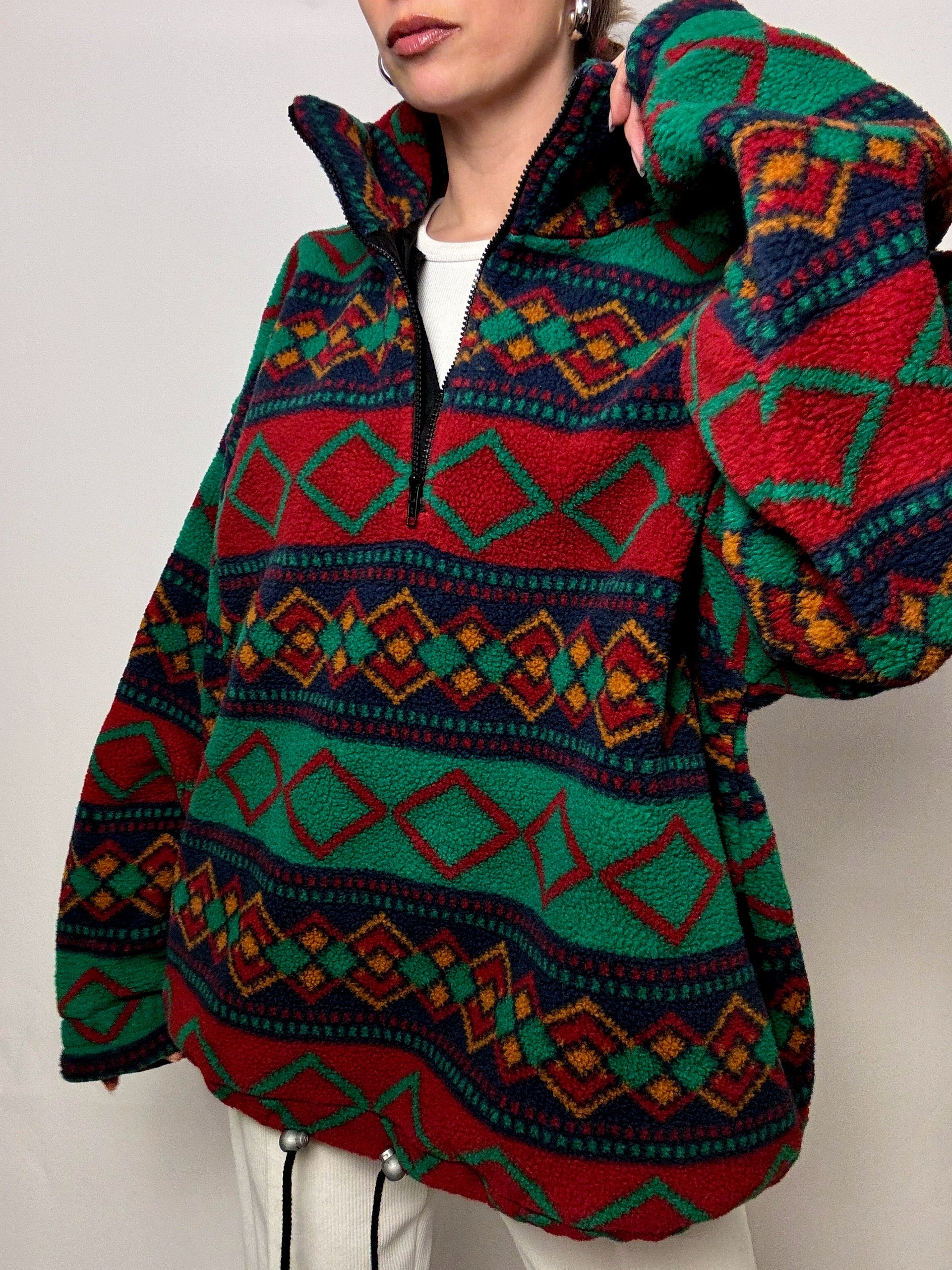 Vintage XL Green and Red Graphic Thick Fleece