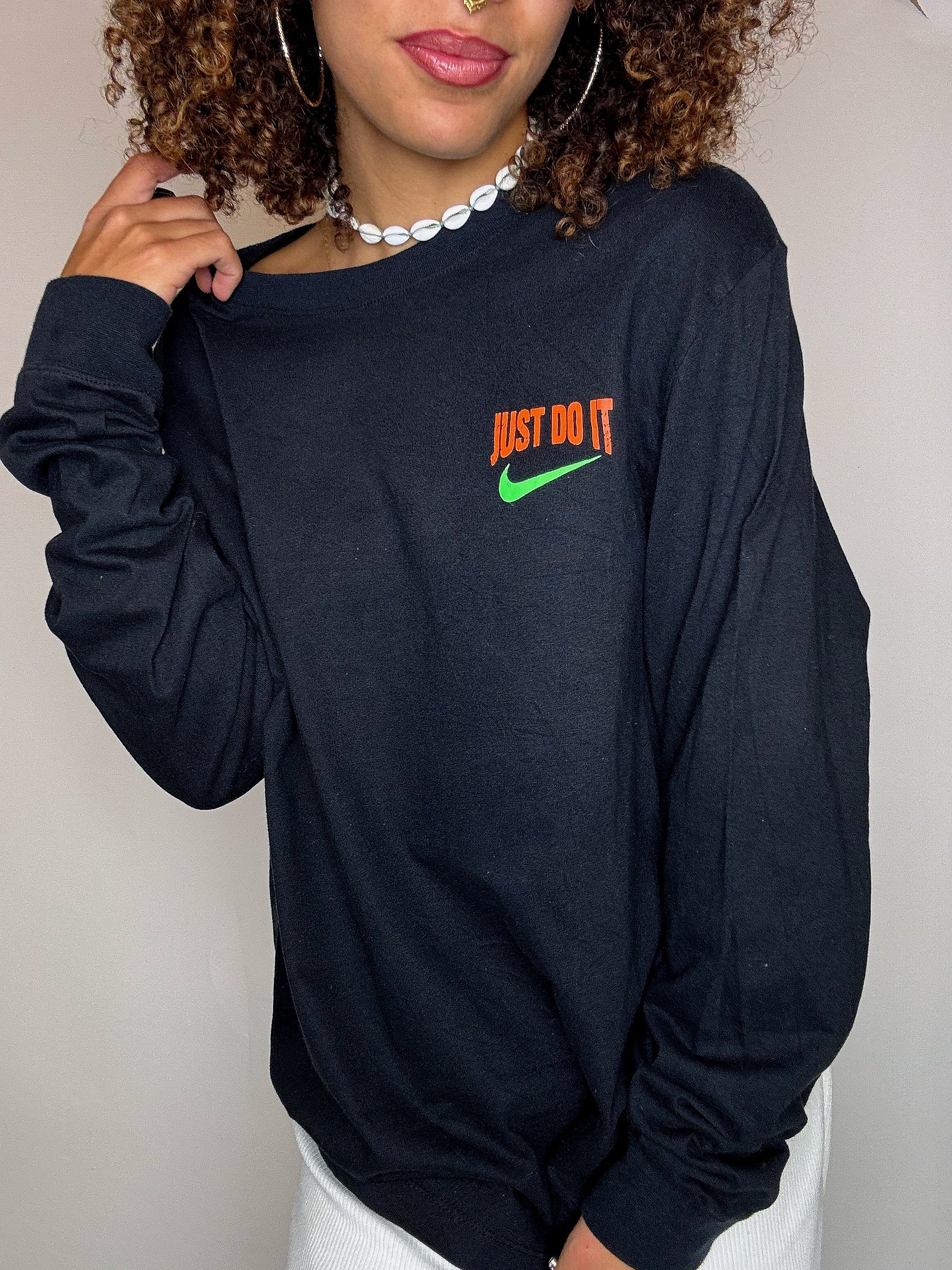 Schwarzes Vintage-Langarmshirt von NIKE, Größe XL