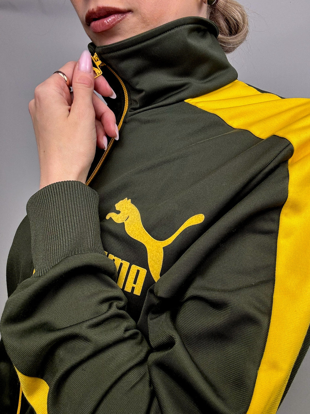 PUMA S/M Vintage Khaki und Gelbe Nylonjacke