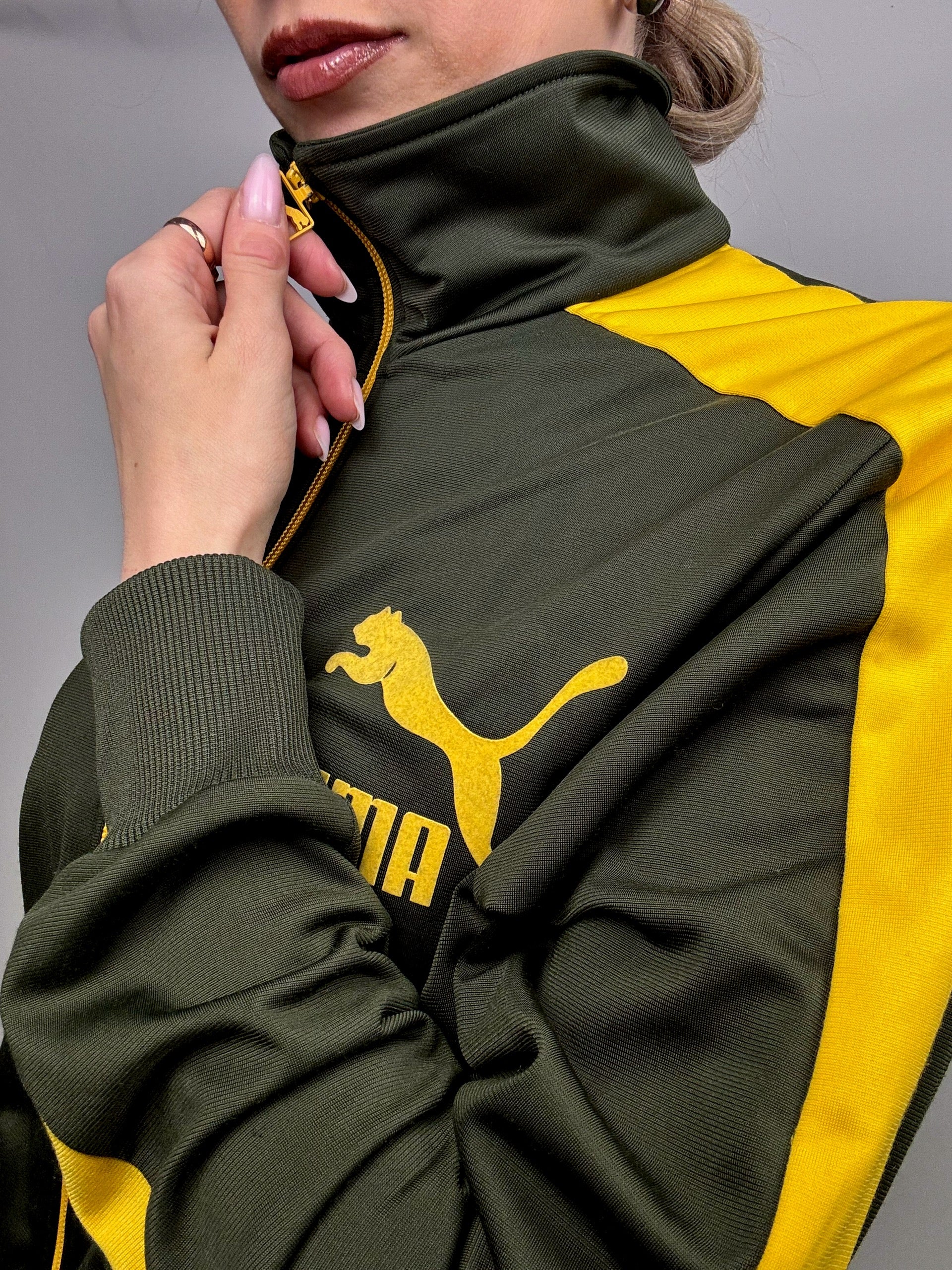 PUMA S/M Vintage Khaki und Gelbe Nylonjacke
