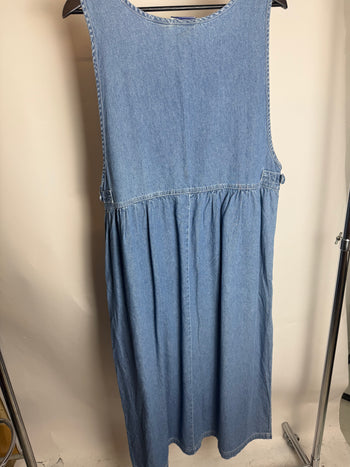Robe en jean brodée XL braderie
