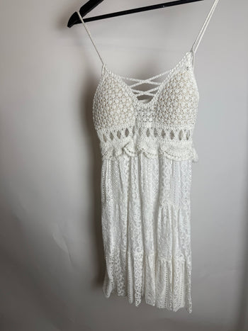 Robe en crochet blanche S braderie