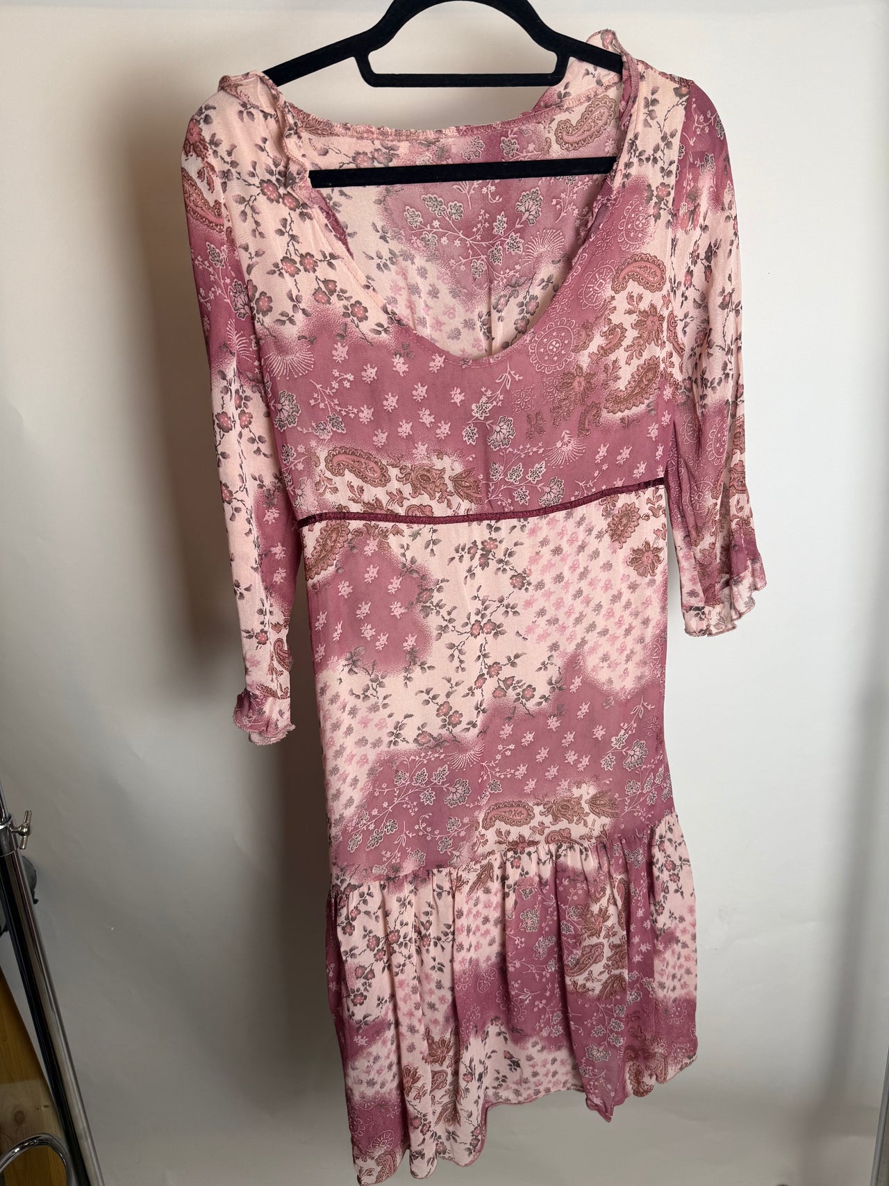 Robe fluide rose à fleurs M braderie
