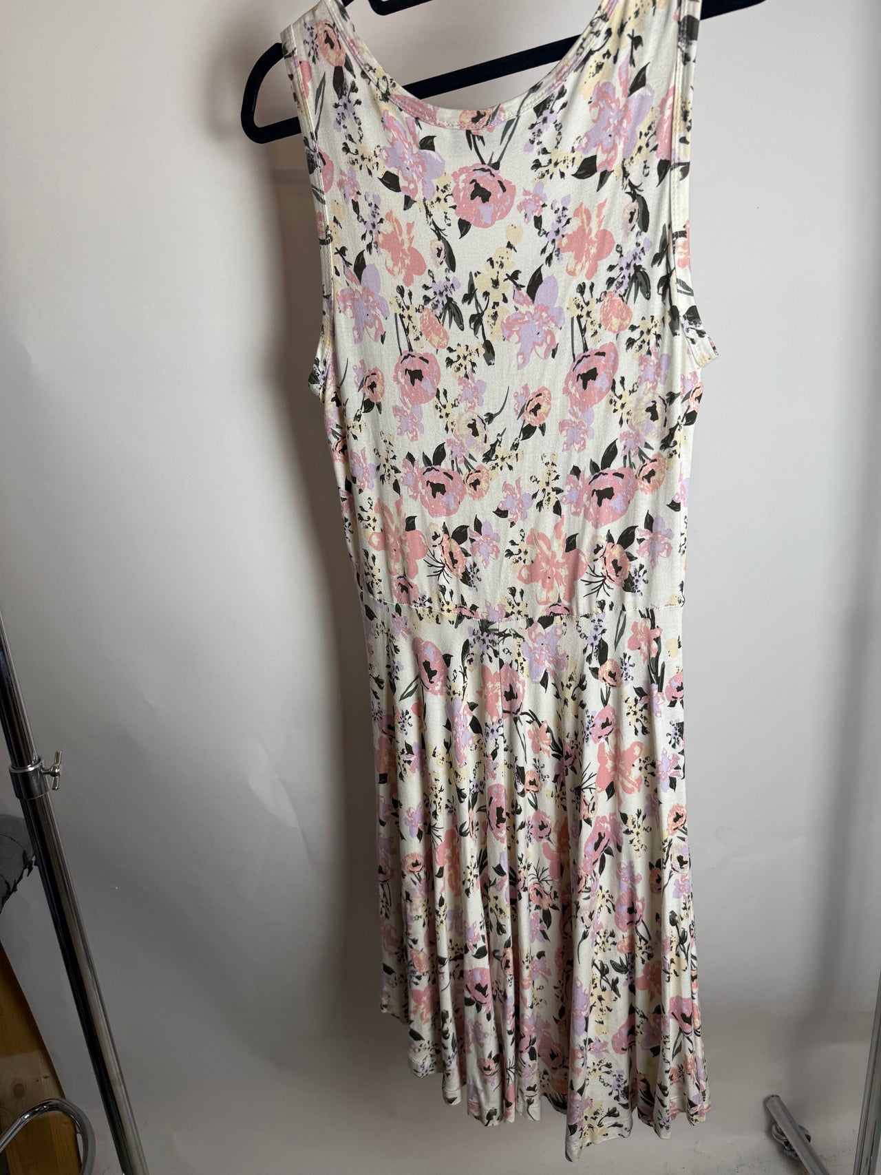 Robe crème à fleurs L braderie