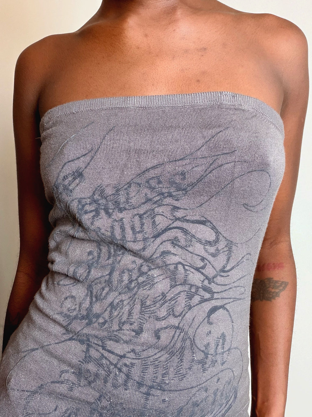 Top bandeau gris Guess M vintage