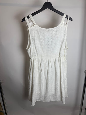 Robe broderie anglaise blanche L/XL braderie