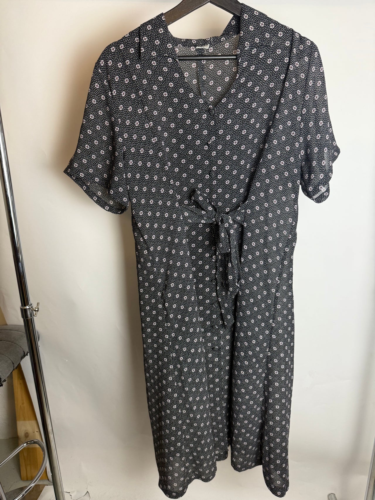Robe fluide à pois noire et blanche M braderie