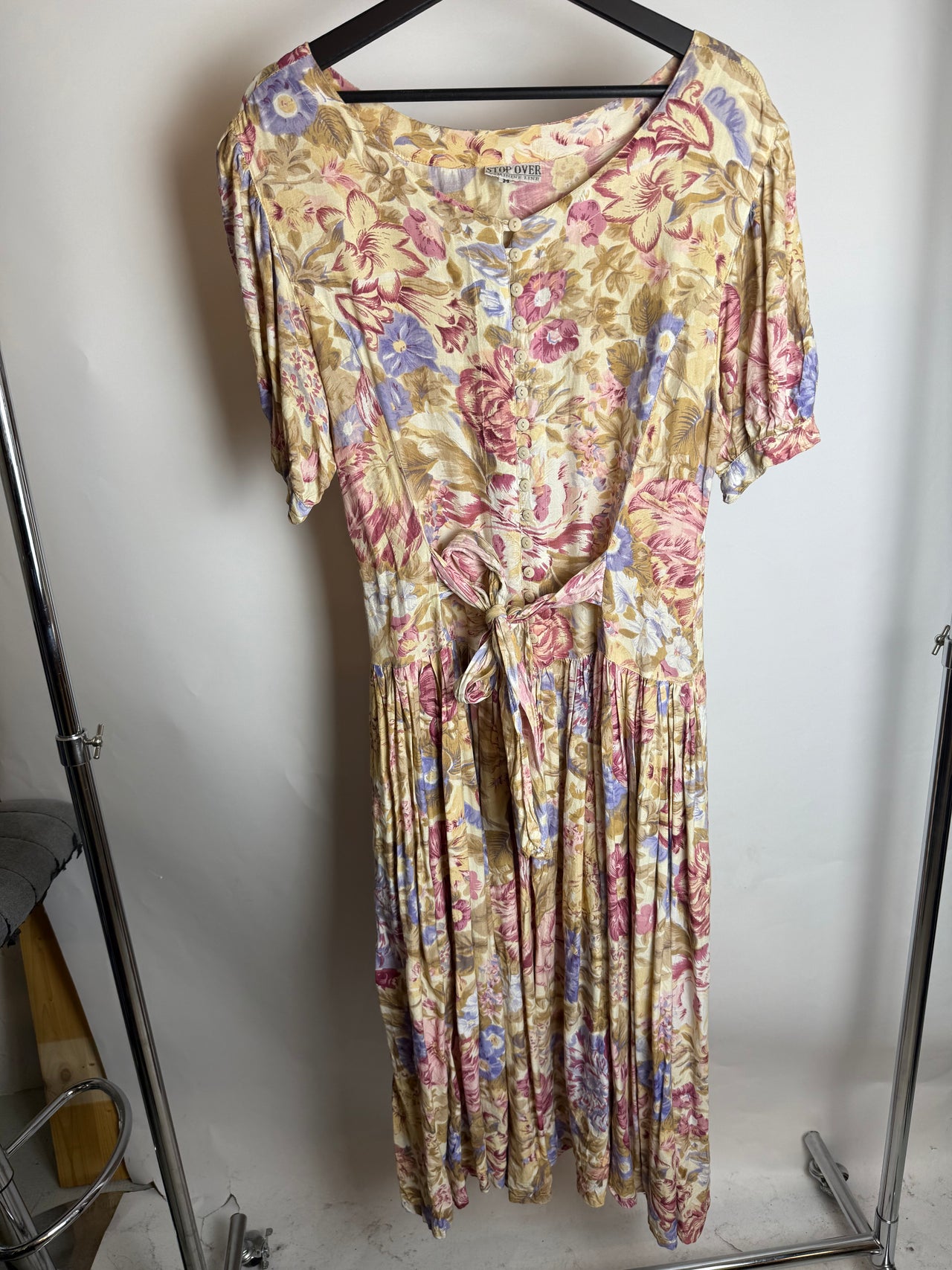 Robe midi à fleurs et boutons XL braderie