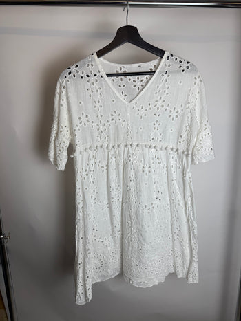 Robe de plage broderie anglaise L braderie