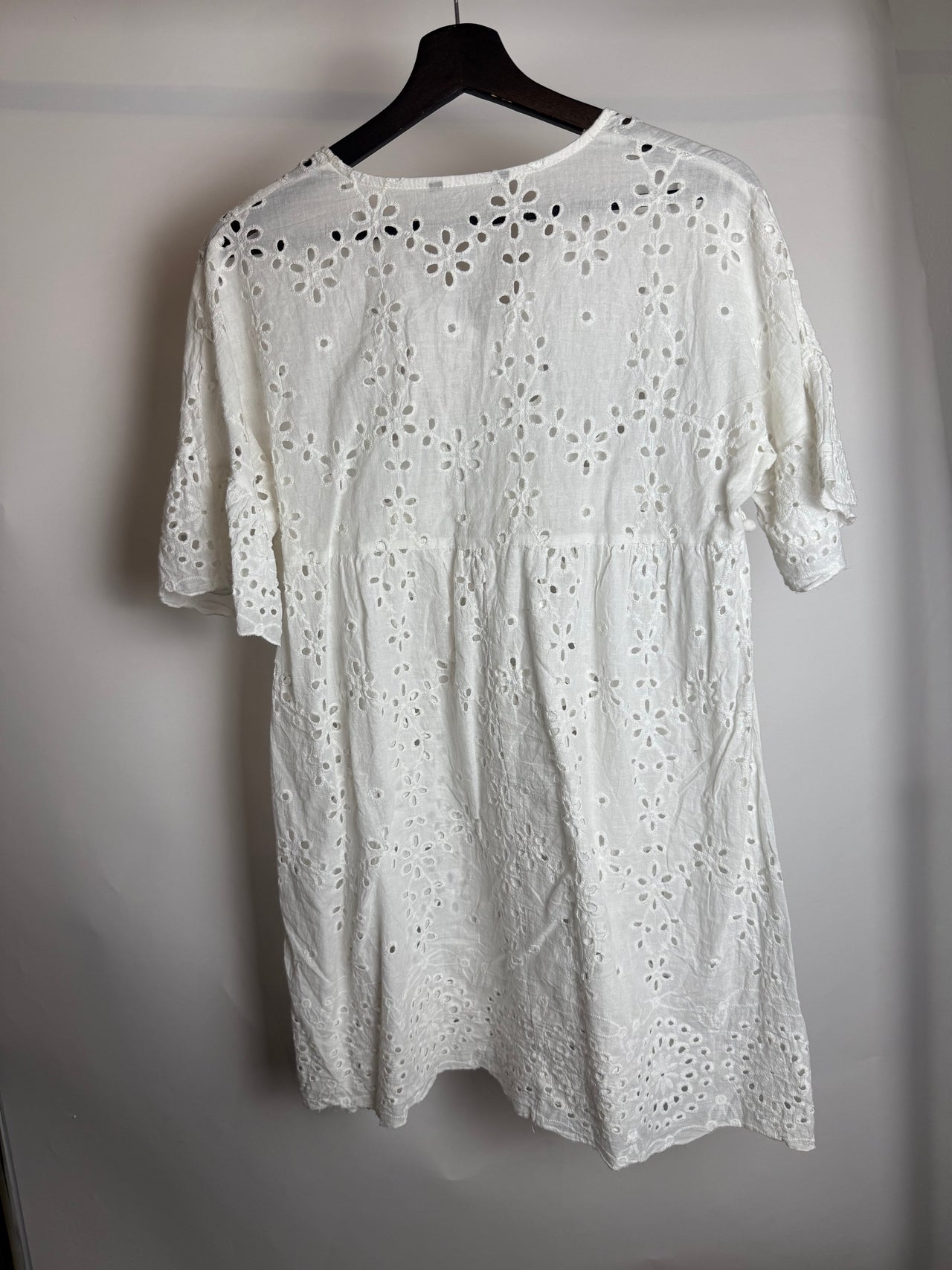Robe de plage broderie anglaise L braderie