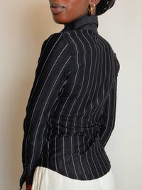 Chemisier noir avec lignes blanches M vintage