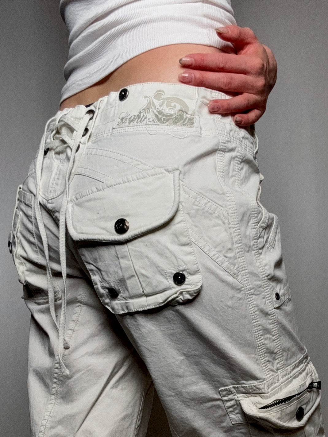 Pantalon cargo blanc avec détails M vintage