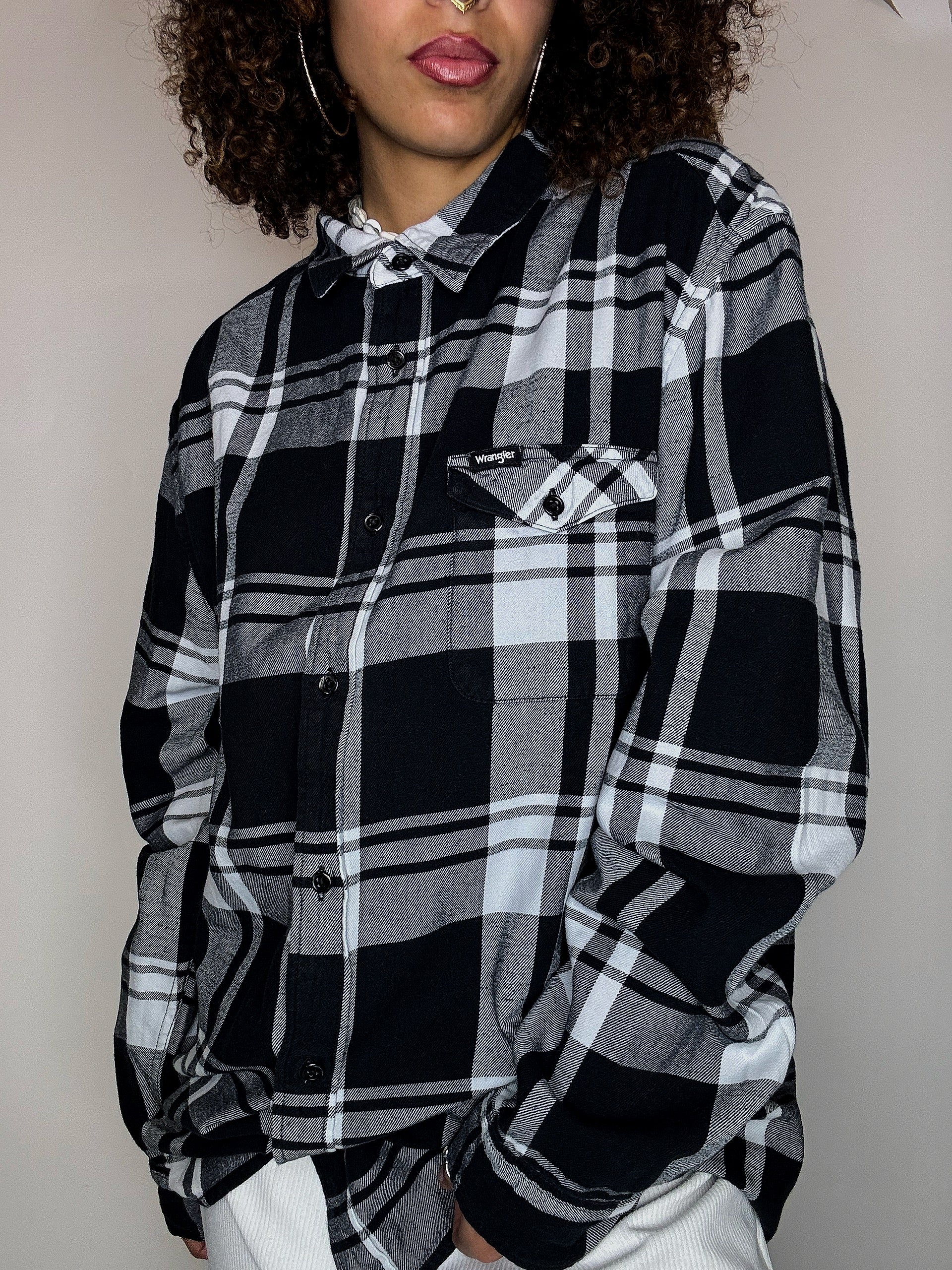 WRANGLER vintage black and white plaid thick shirt XL